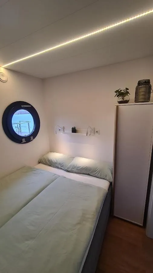 Hausboot La Mare Emma Apartment Weyhe