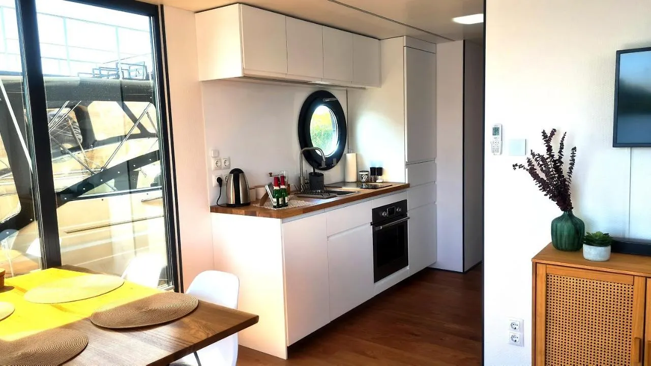 Hausboot La Mare Emma Apartment Weyhe Germany
